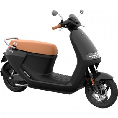 Електроскутер SEGWAY E125S Black Електроскутер SEGWAY E125S Black
