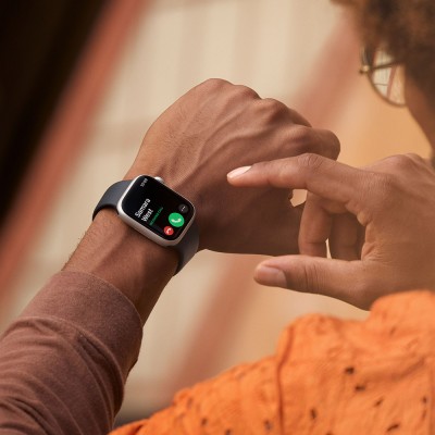 Смарт-годинник APPLE Watch Series 8 GPS 41 Midnight Alum Midnight Sp/B (MNP53UL/A)